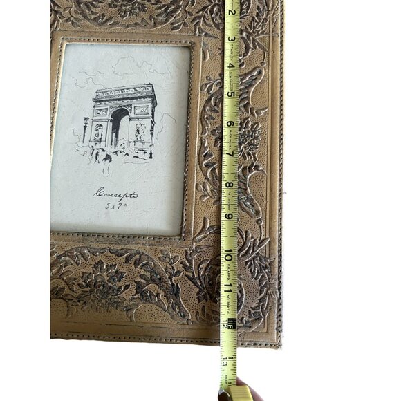 2 Brown Vintage Concepts Leather Embossed 5x7" Photo Frames - Picture 6 of 6